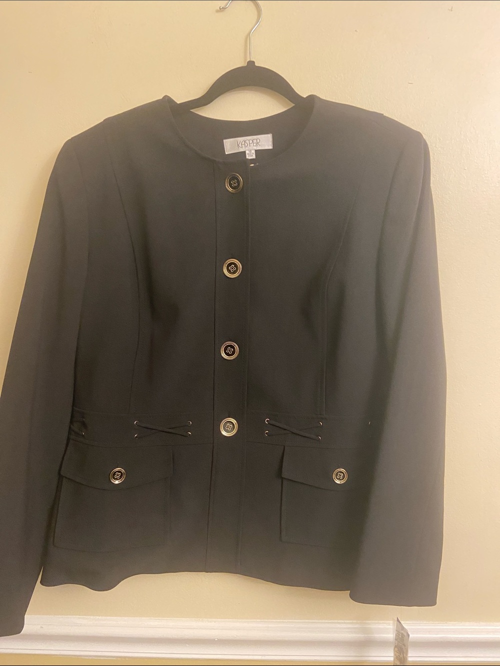 Kasper NWT black pant suit size 18